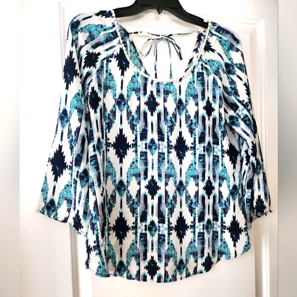 Charming Charlie Women's Small Blue and White Blouse